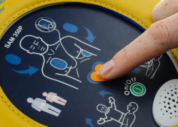 Rimini Borgo San Giuliano: nuovo Defibrillatore (DAE)